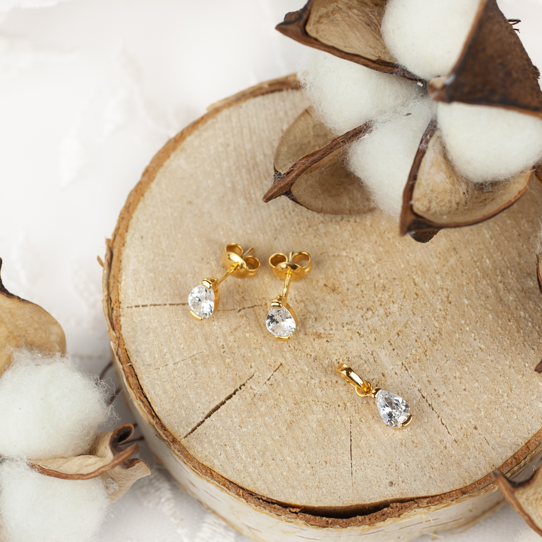 Komplet biżuterii z pozłacanego srebra 925 kolczyki i wisiorek łezki KPL0873