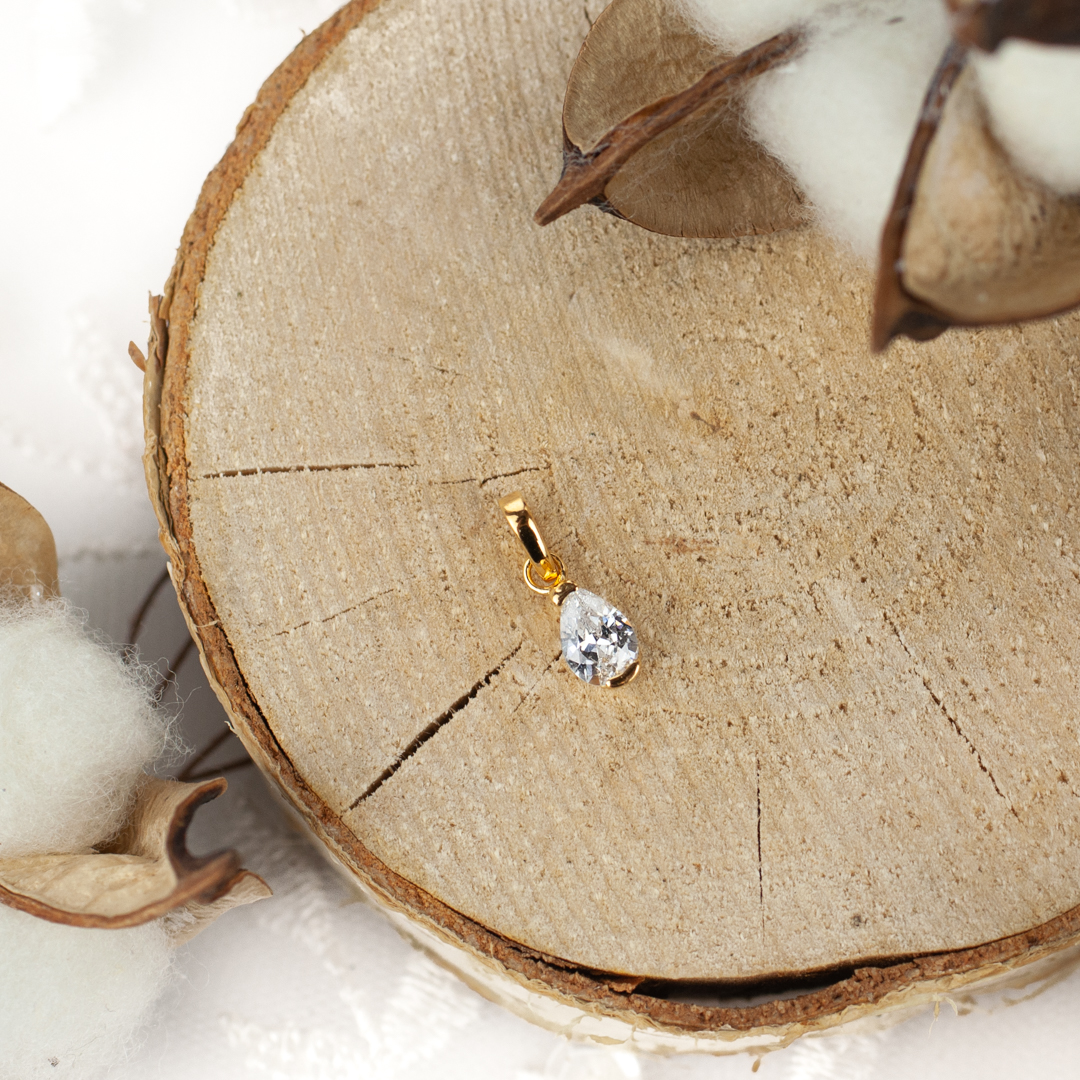 Komplet biżuterii z pozłacanego srebra 925 kolczyki i wisiorek łezki KPL0873